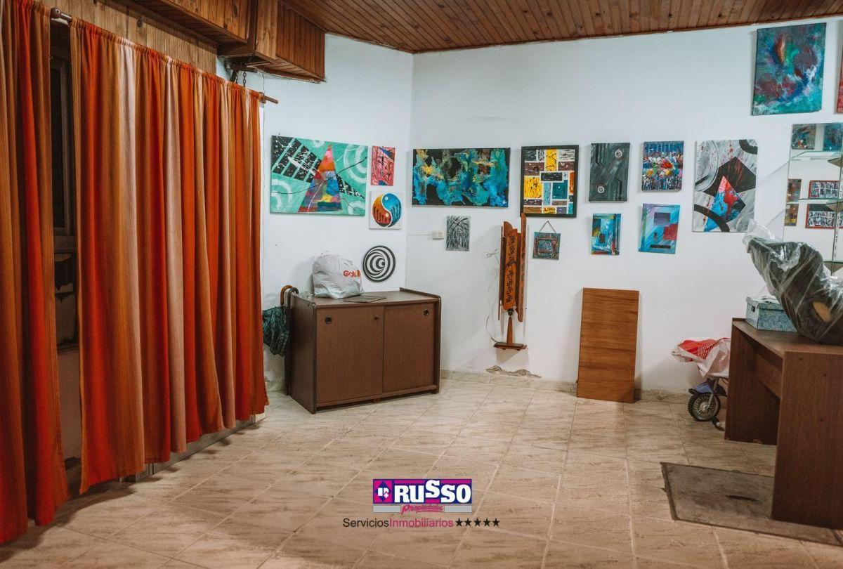 Venta de local con vivienda ambientes San Justo