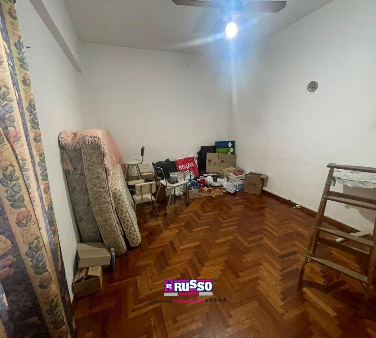 Venta Departamento 4 Ambientes Isidro Casanova 2