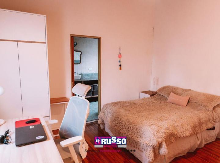 Venta Casa de 4 ambientes con Jardín - El Palomar, Morón