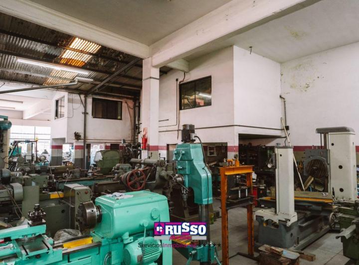 Local Comercial en Venta De 877 M² cubiertos en San Justo