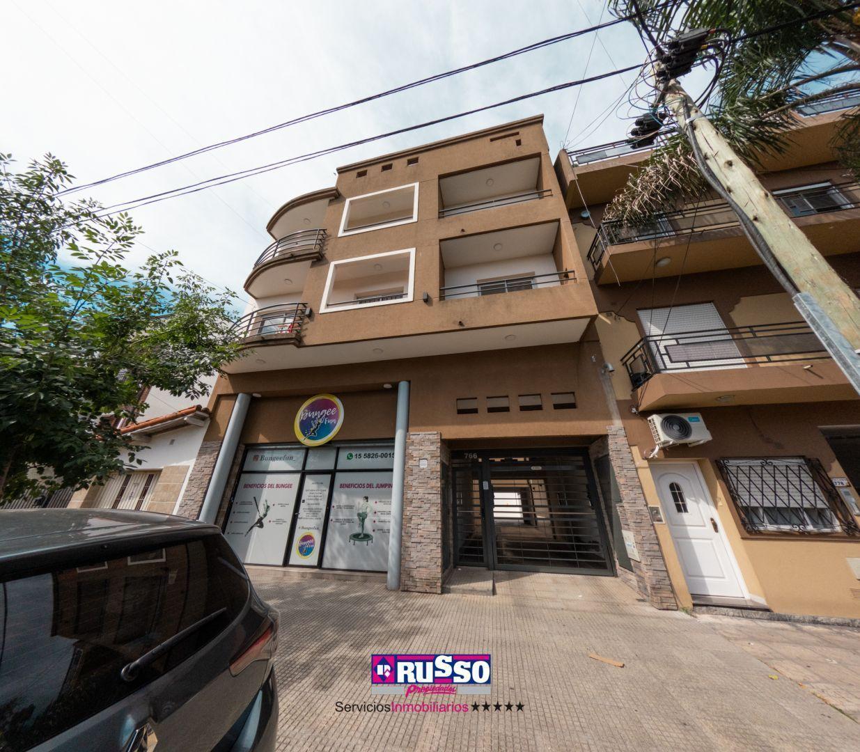 Venta departamento 2 ambientes Villa Luzuriaga