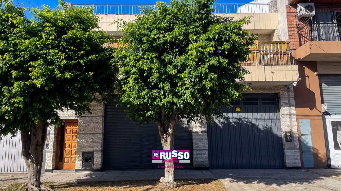 Venta departamento con local Lomas del Mirador