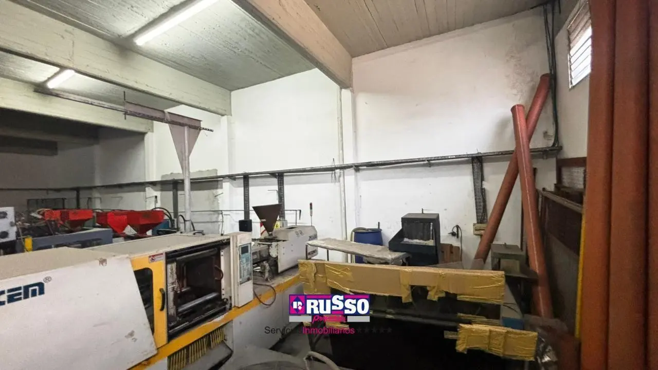 Alquiler de Galpón en San Justo 4