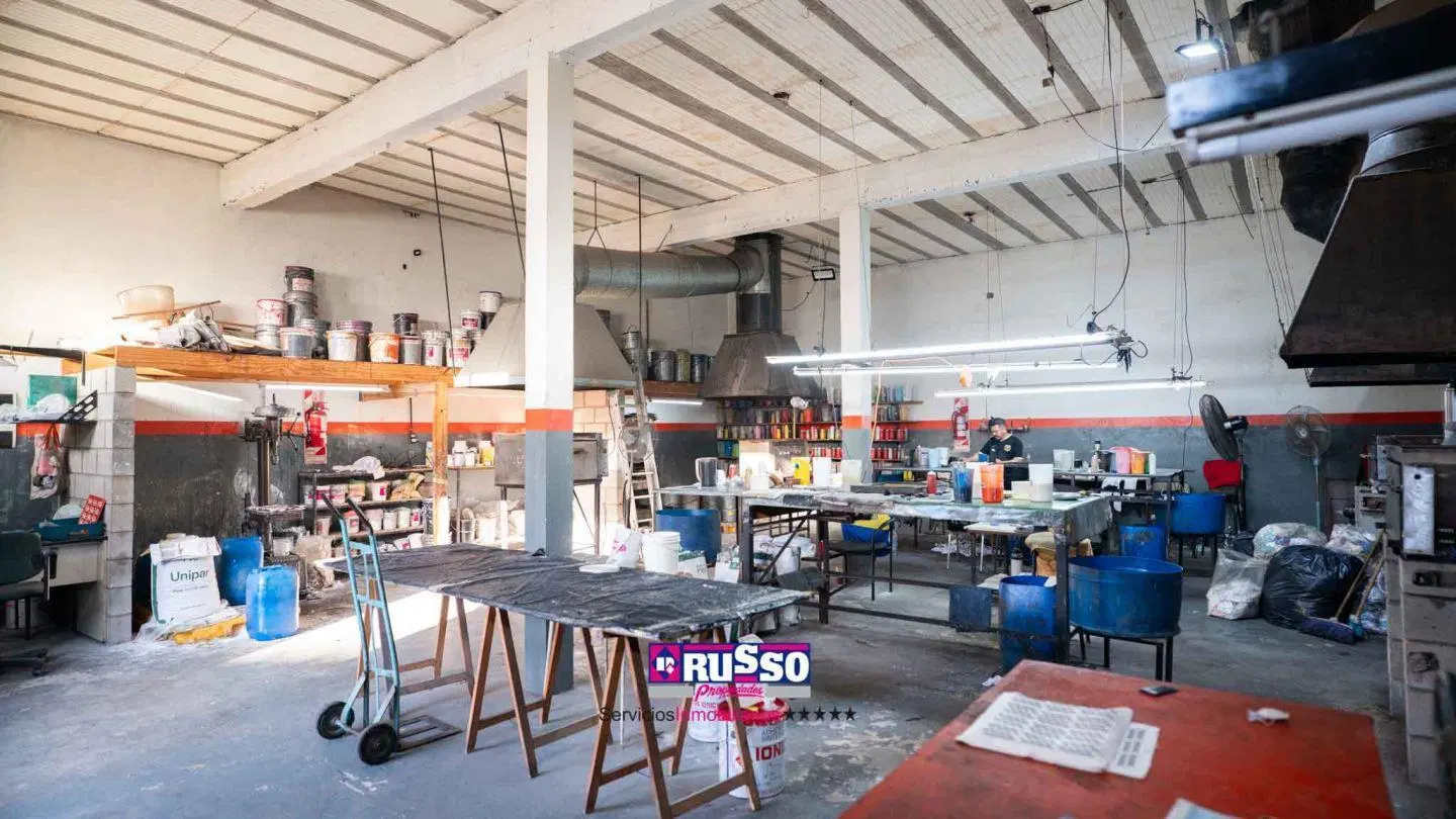 Venta Galpon en Lomas del Mirador 2