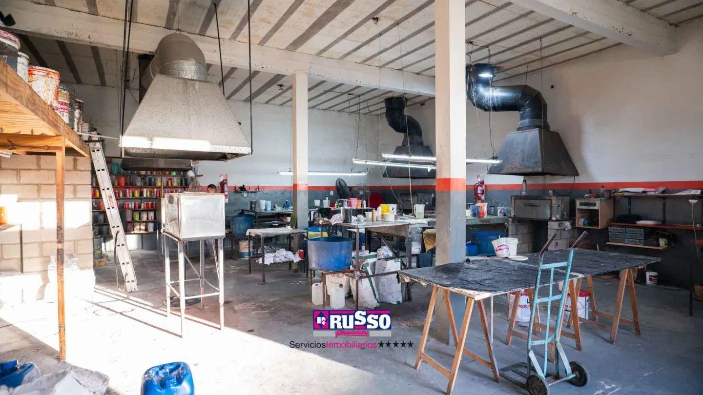 Venta Galpon en Lomas del Mirador 3