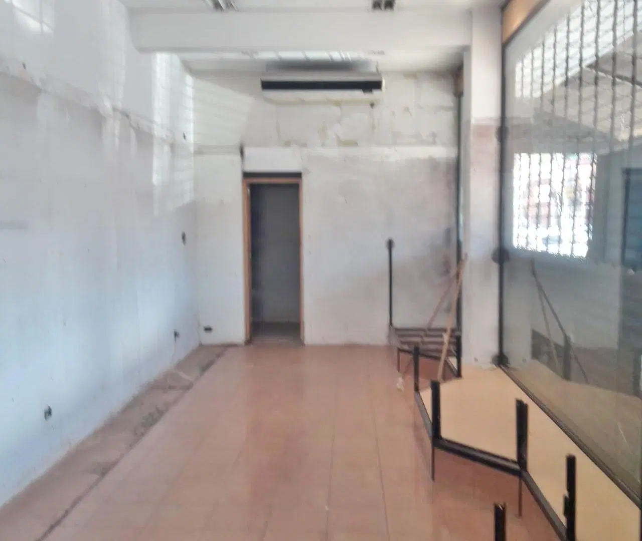 Local comercial sobre peatonal - San Justo 2