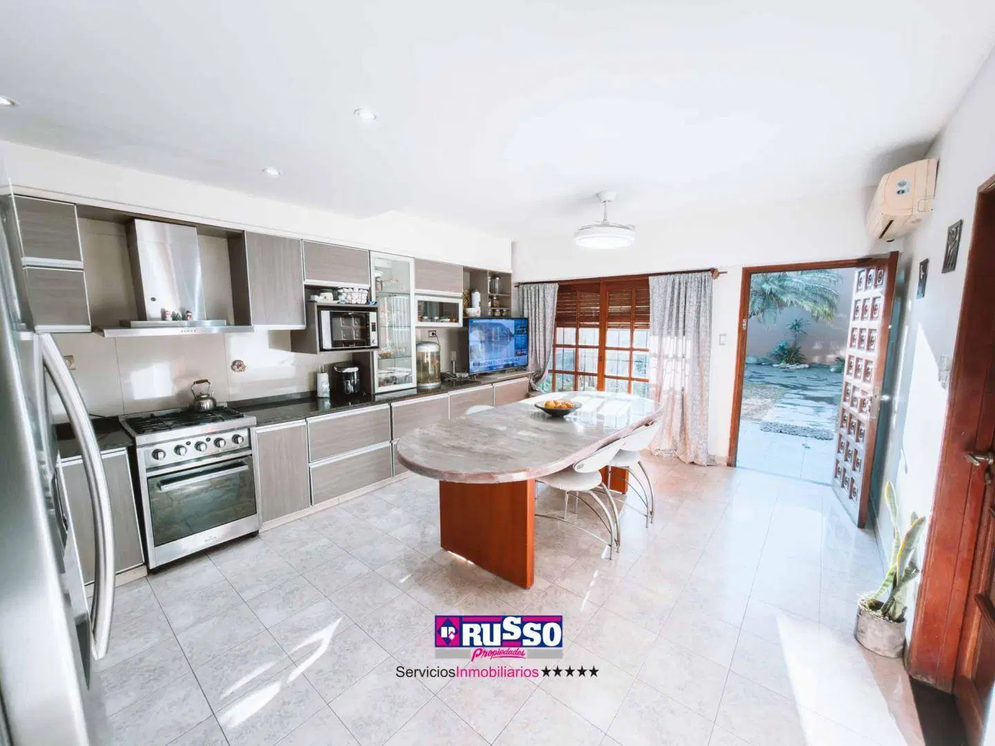 Venta de Casa 4 Ambientes eb Lomas del Mirador, La Matanza 5