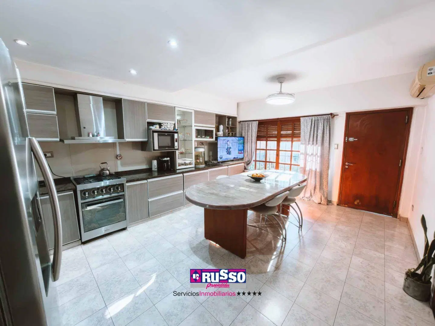 Venta de Casa 4 Ambientes eb Lomas del Mirador, La Matanza 2