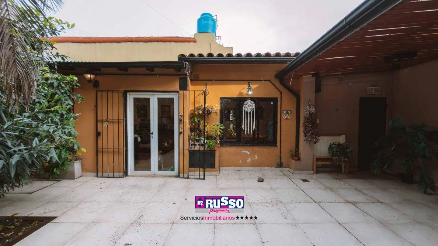 Venta de Casa de 3 Ambientes en Castelar Norte, Moron 1