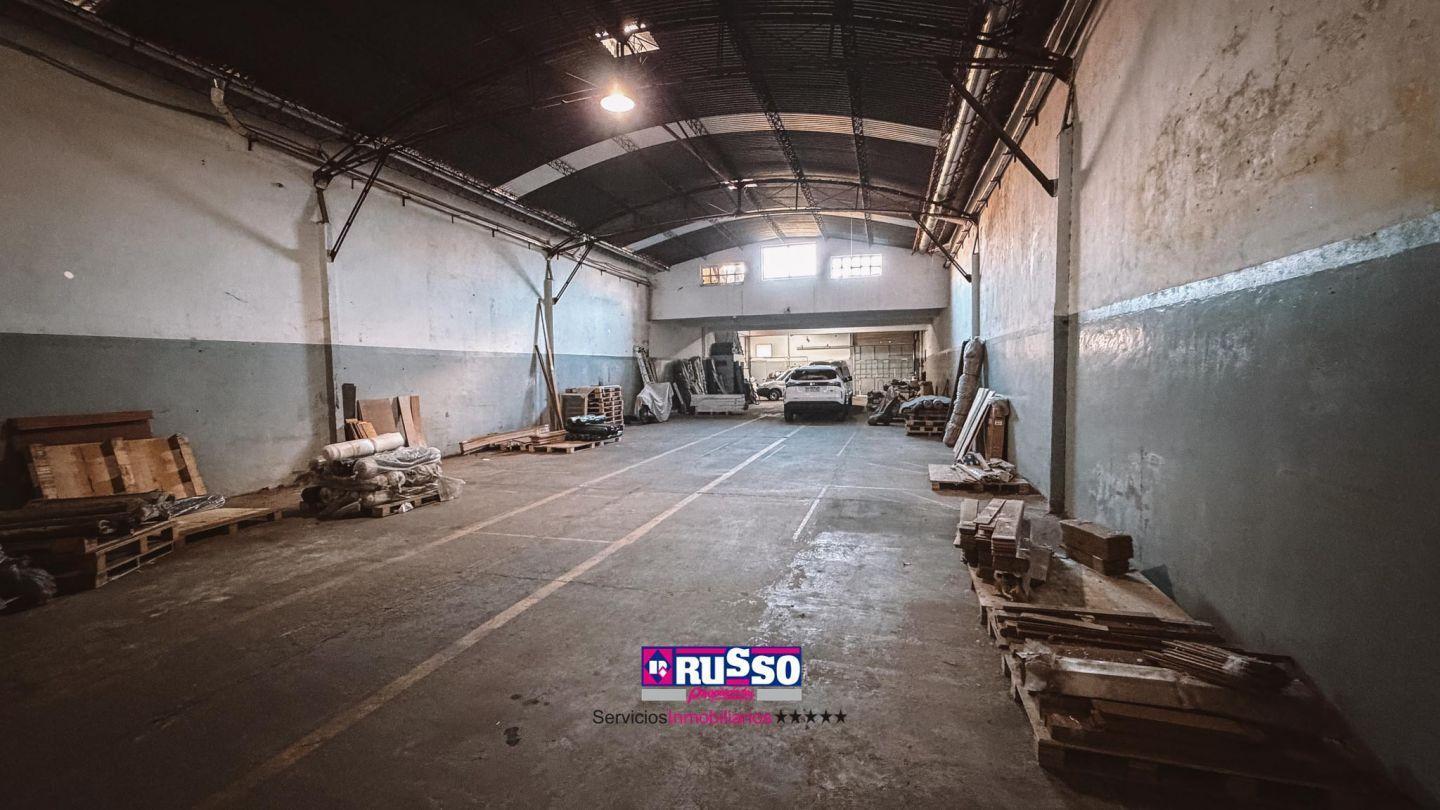 Foto de Alquiler galpón 375 m Villa Luzuriaga, imagen 3