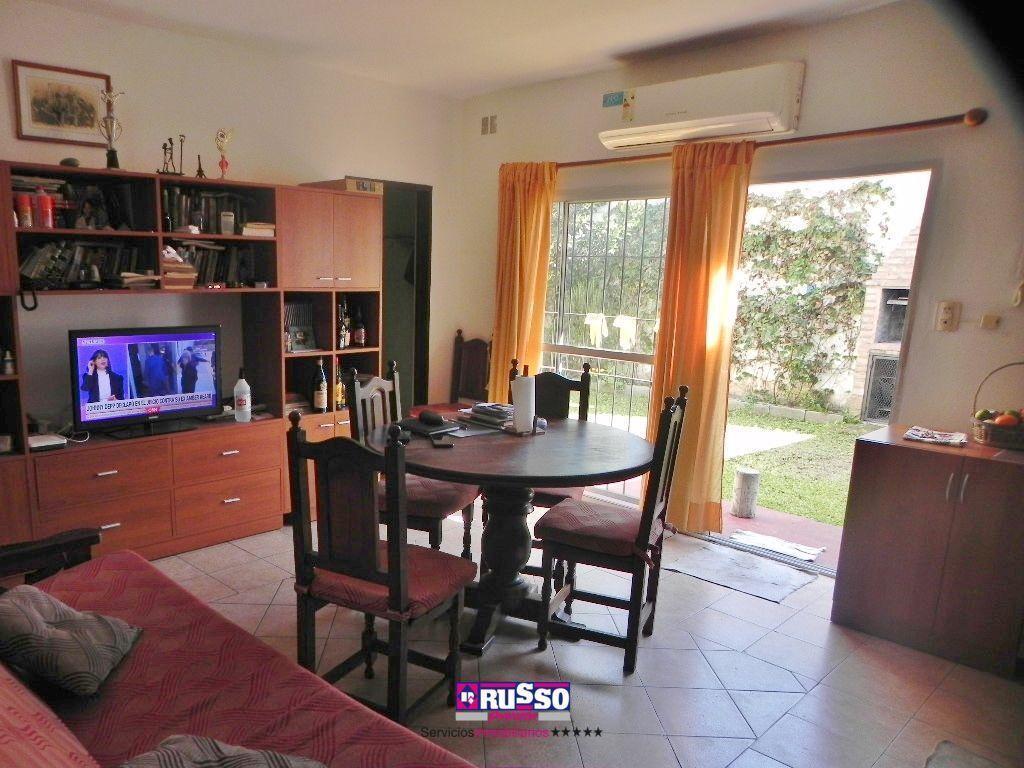Foto de Alquiler Casa 4 Ambientes La Tablada, imagen 1