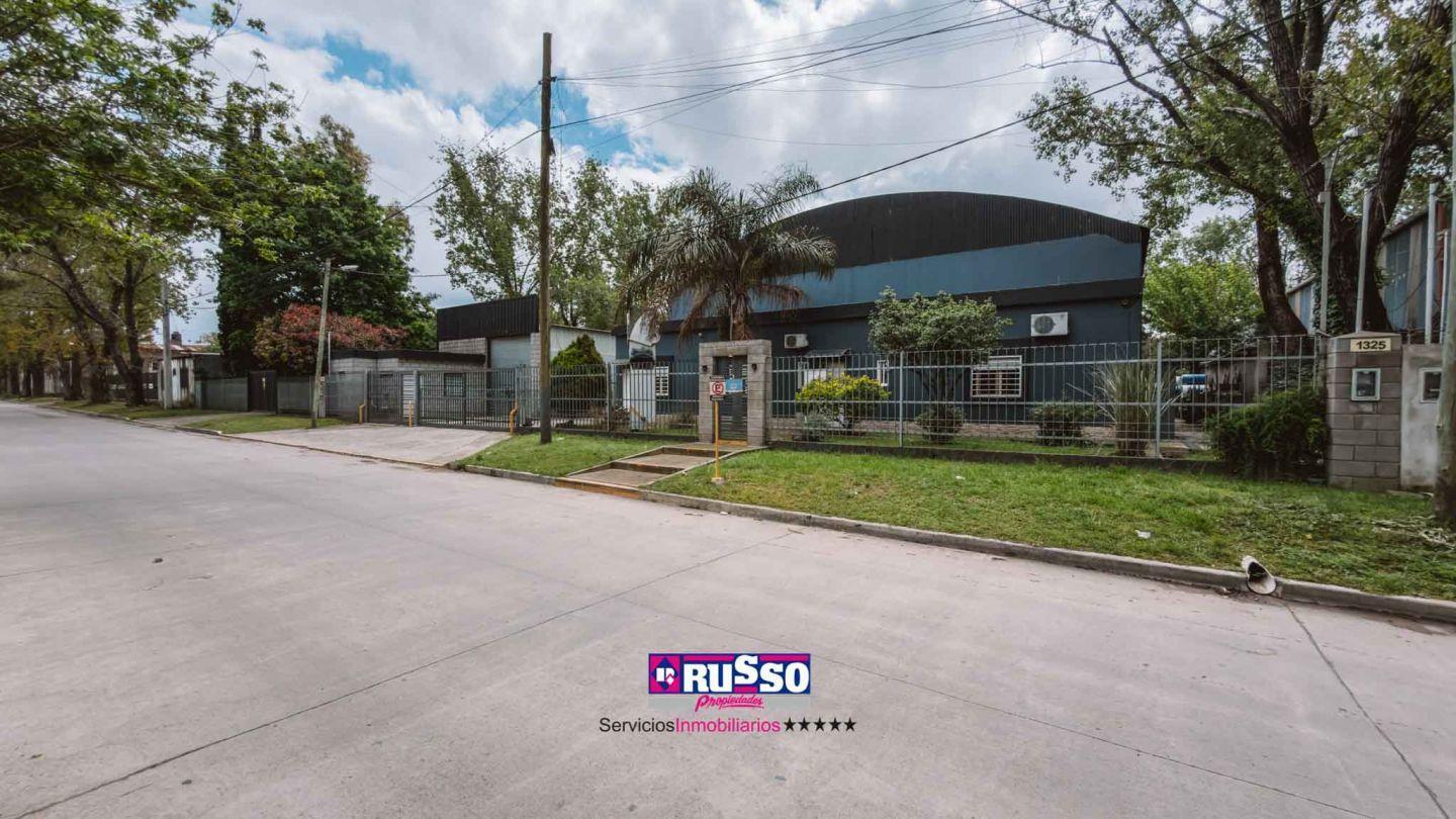 Foto de Venta de Galpon Industrial en Isidro Casanova, imagen 3