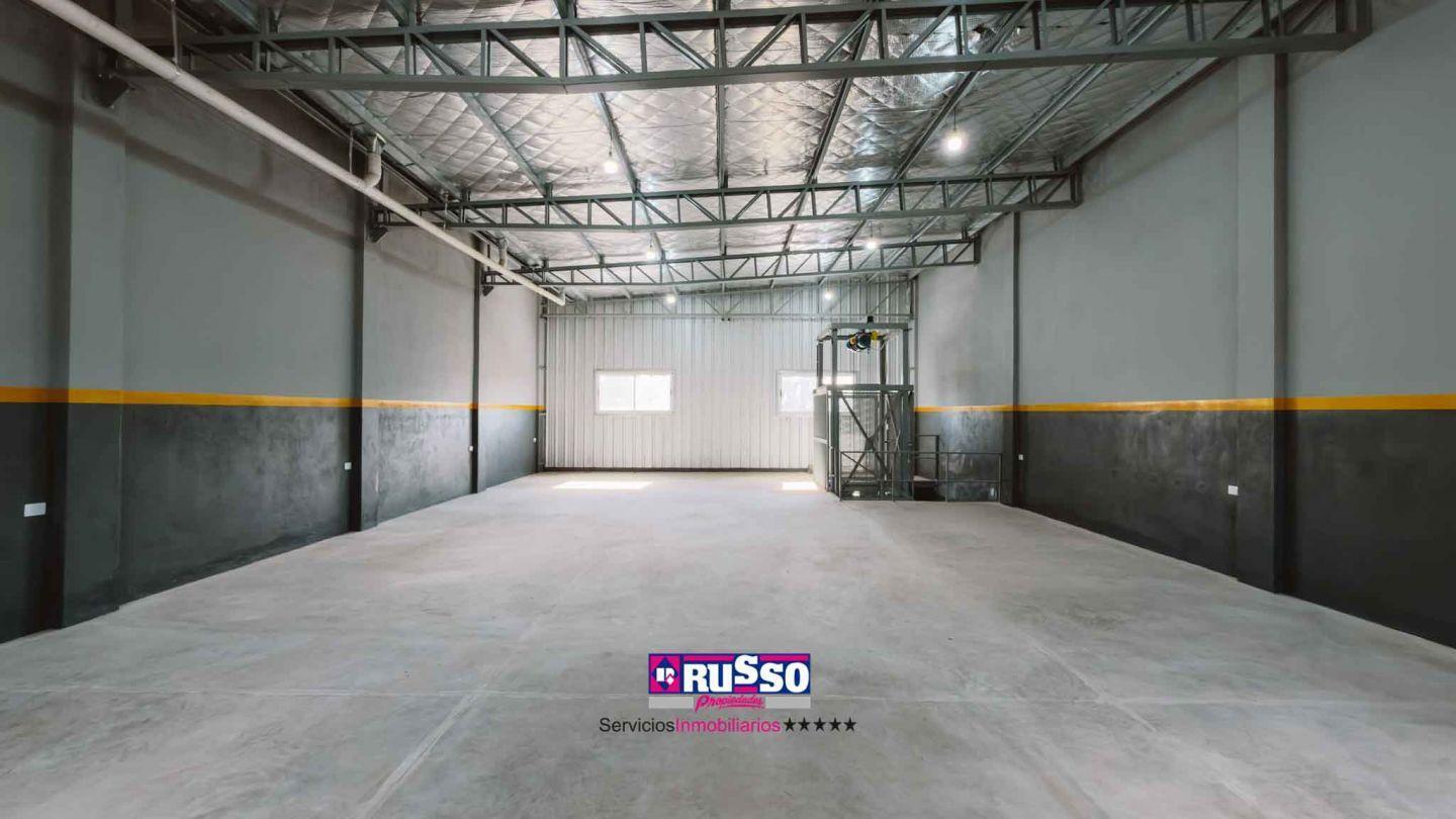 Foto de Galpon en Venta en Lomas del Mirador, imagen 4