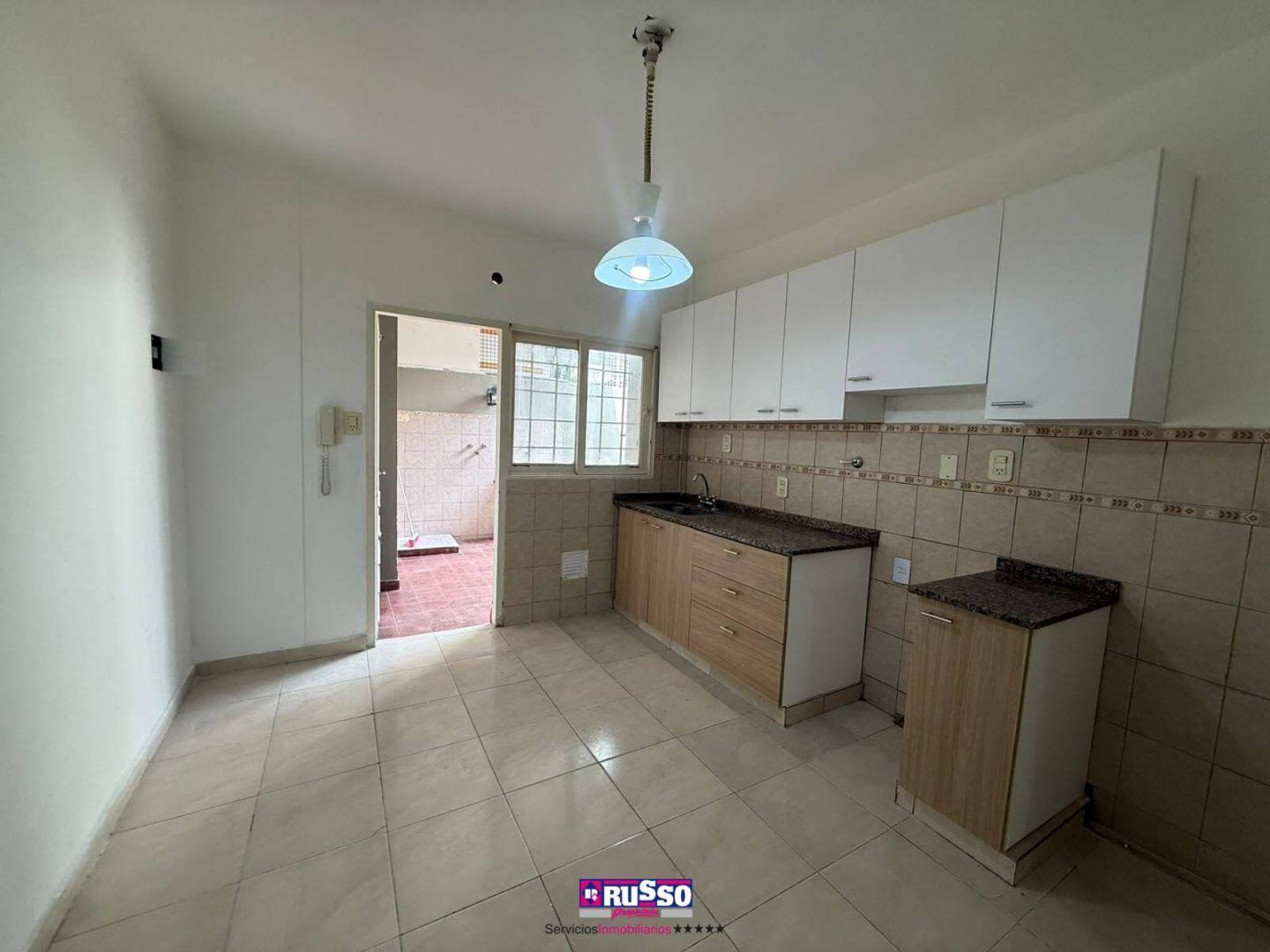 Foto de Alquiler de Departamento de 3 Ambientes en San Justo, imagen 3