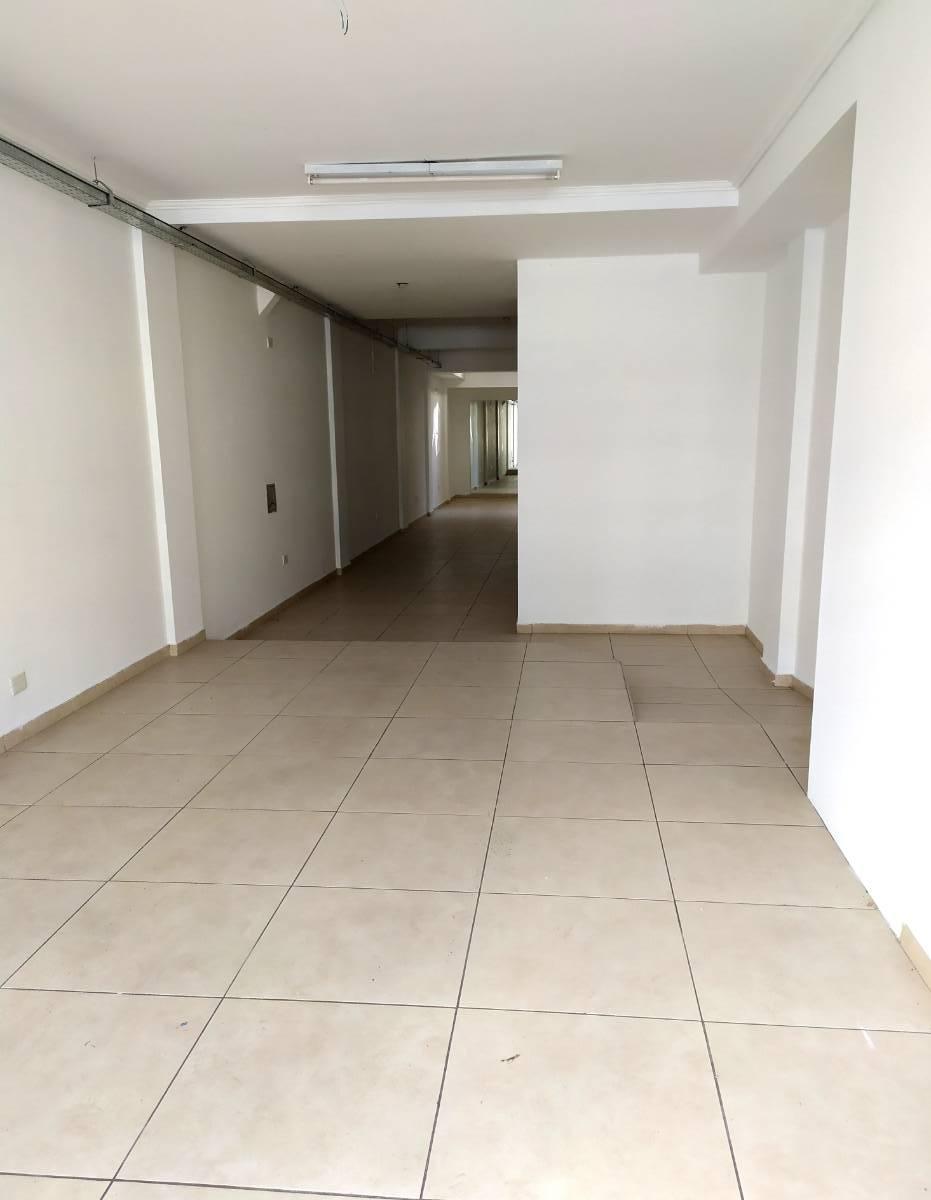 Foto de EXCELENTE LOCAL 116m2 1 PLANTA C/RENTA - Av. Directorio y E. Mitre, imagen 2