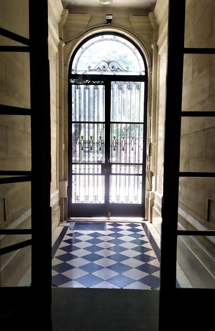 Foto de VENTA 4 AMB ESTILO A PASOS DEL OBELISCO * 88m2 * U$S 99.000.-, imagen 1