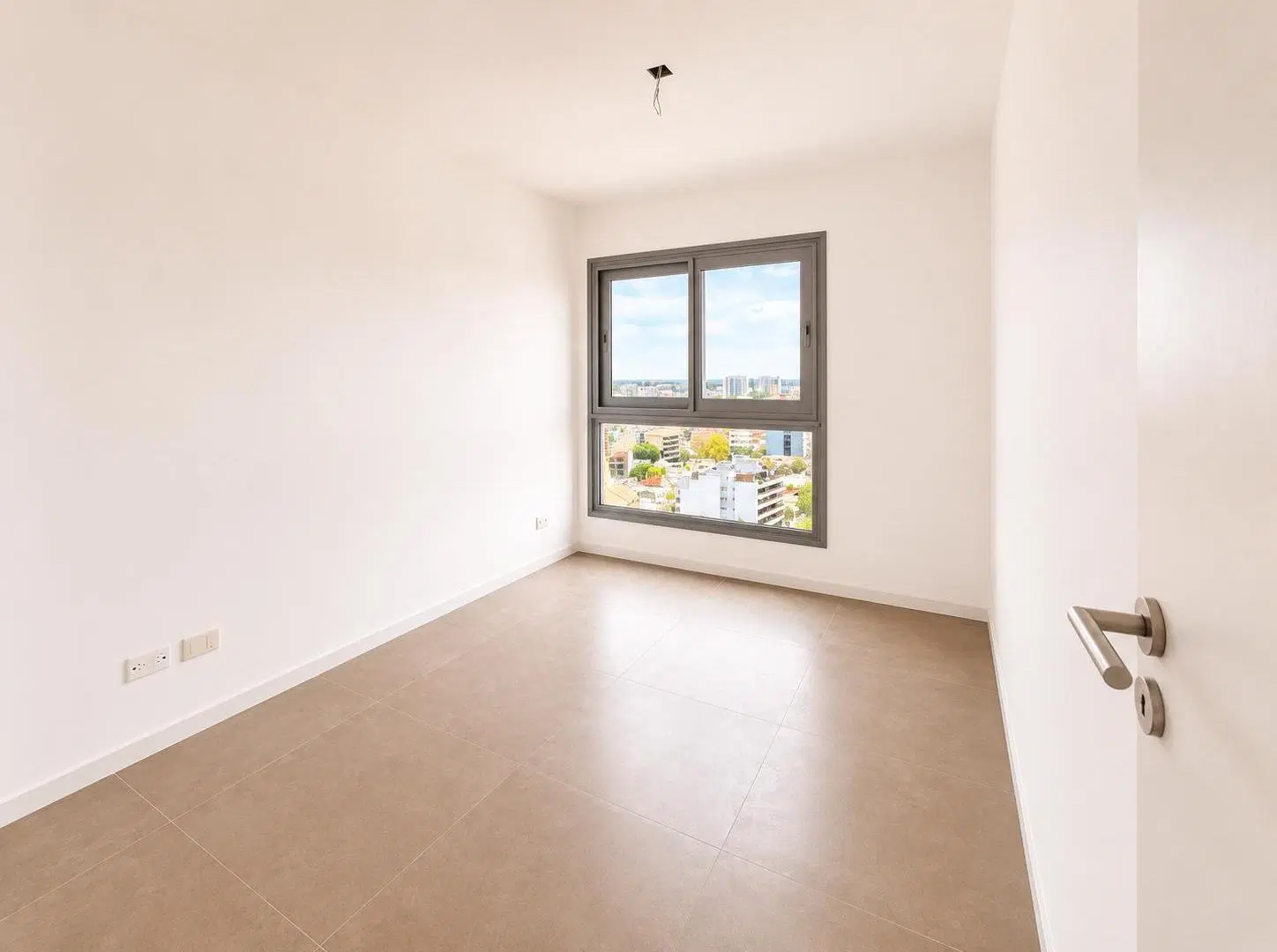 Departamento 2 amb con cochera descubierta SUM y pileta, zona tigre 3