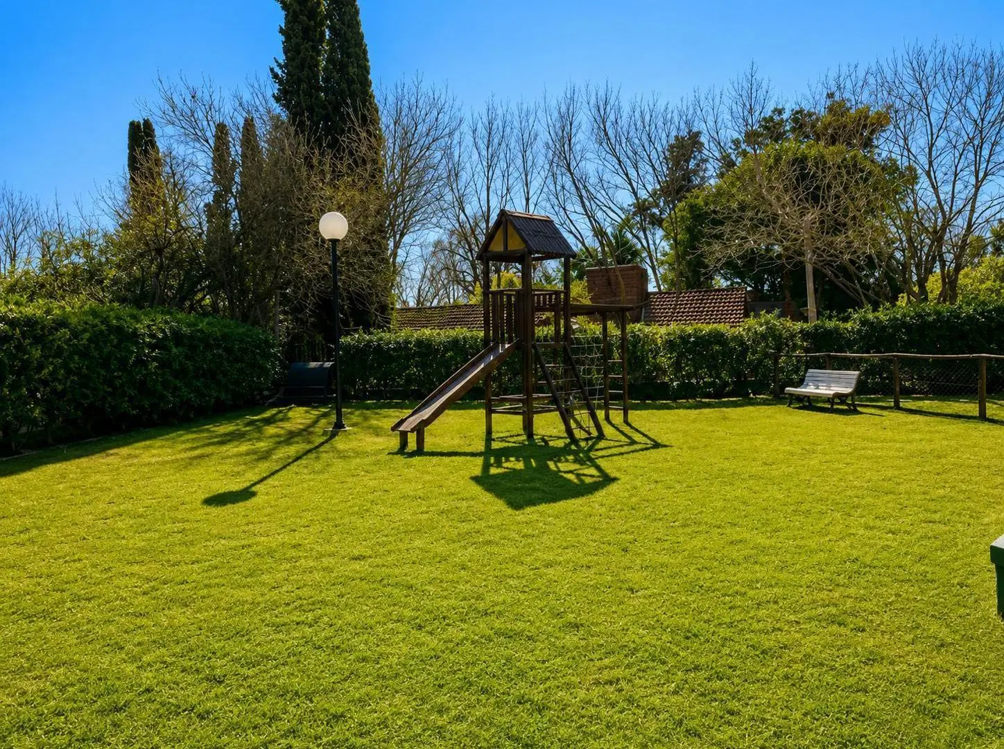 Esmeralda 71 Complejo Terrazas de Tigre PB con Jardin. Pileta 1