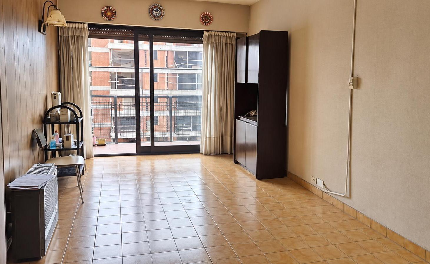 Foto de Departamento en venta 3 ambientes al frente estacion martinez, imagen 2