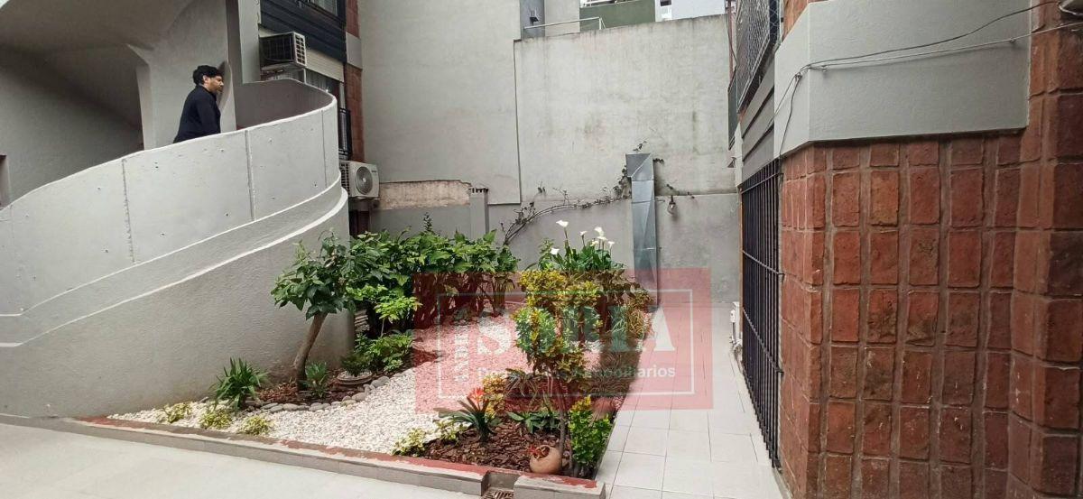 Foto de Departamento 2 ambientes con balcón - Centro de Lomas, imagen 2