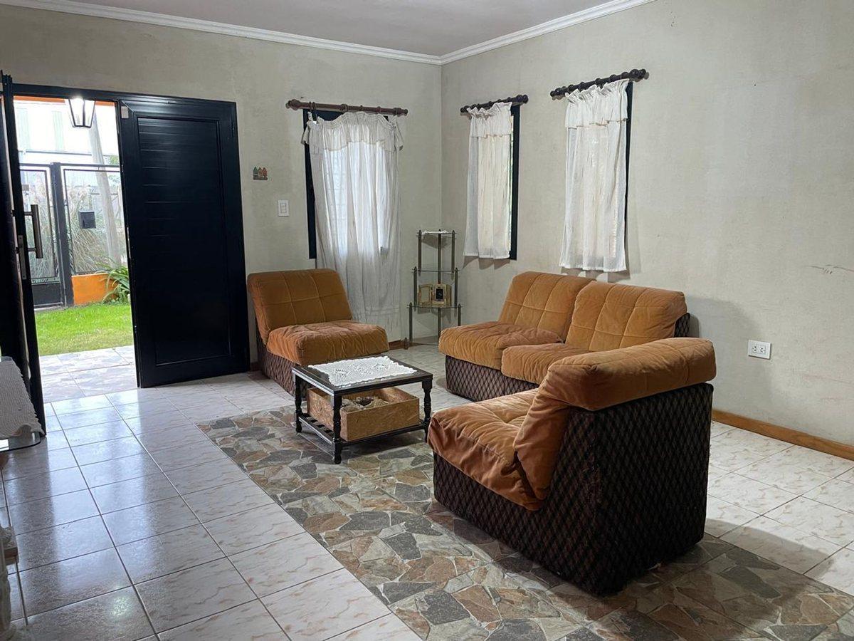 Venta Casa de 2 Dorm. en Sauce Viejo con Pileta 3