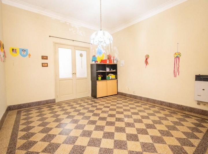 VENTA CASA DE CATEGORÍA EN EL CENTRO DE CORONDA 3