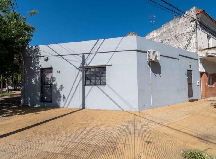 Casa con Monoambiente en Alquiler! 1