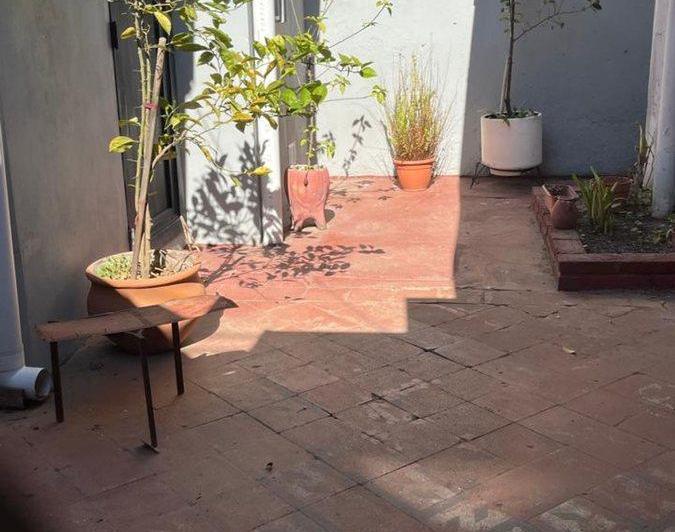 Casa con Monoambiente en Alquiler! 5