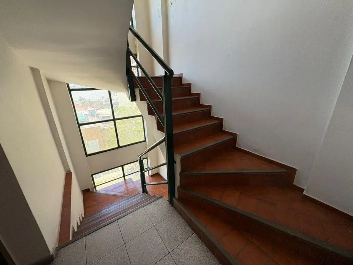 VENTA DPTO 2 DORMITORIOS + 2 BAÑOS Y COCHERA 2