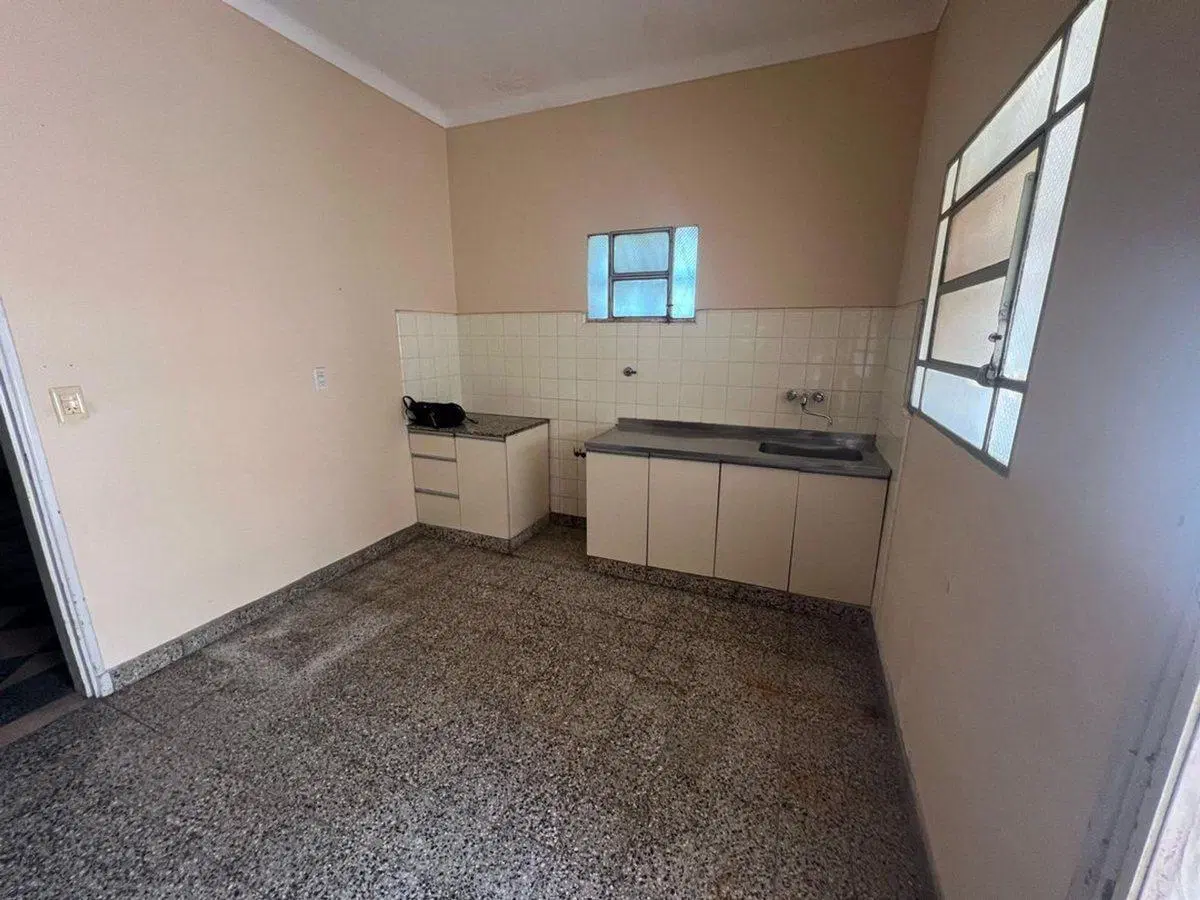 CASA Y DEPARTAMENTO EN BARRIO FOMENTO 9 DE JULIO 3