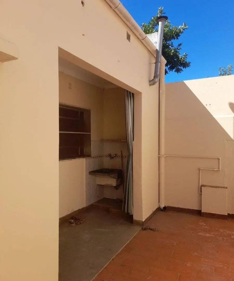 CASA Y DEPARTAMENTO EN BARRIO FOMENTO 9 DE JULIO 2