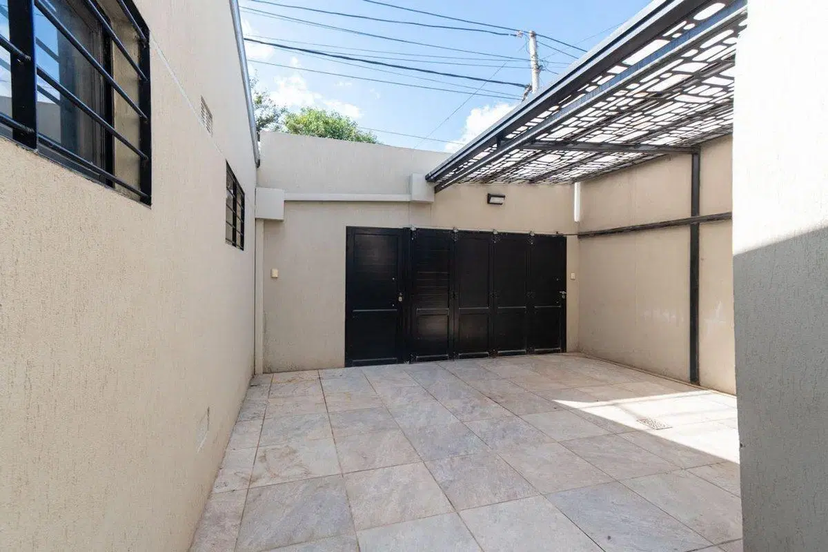 CASA DE CATEGORIA EN SANTO TOME 4
