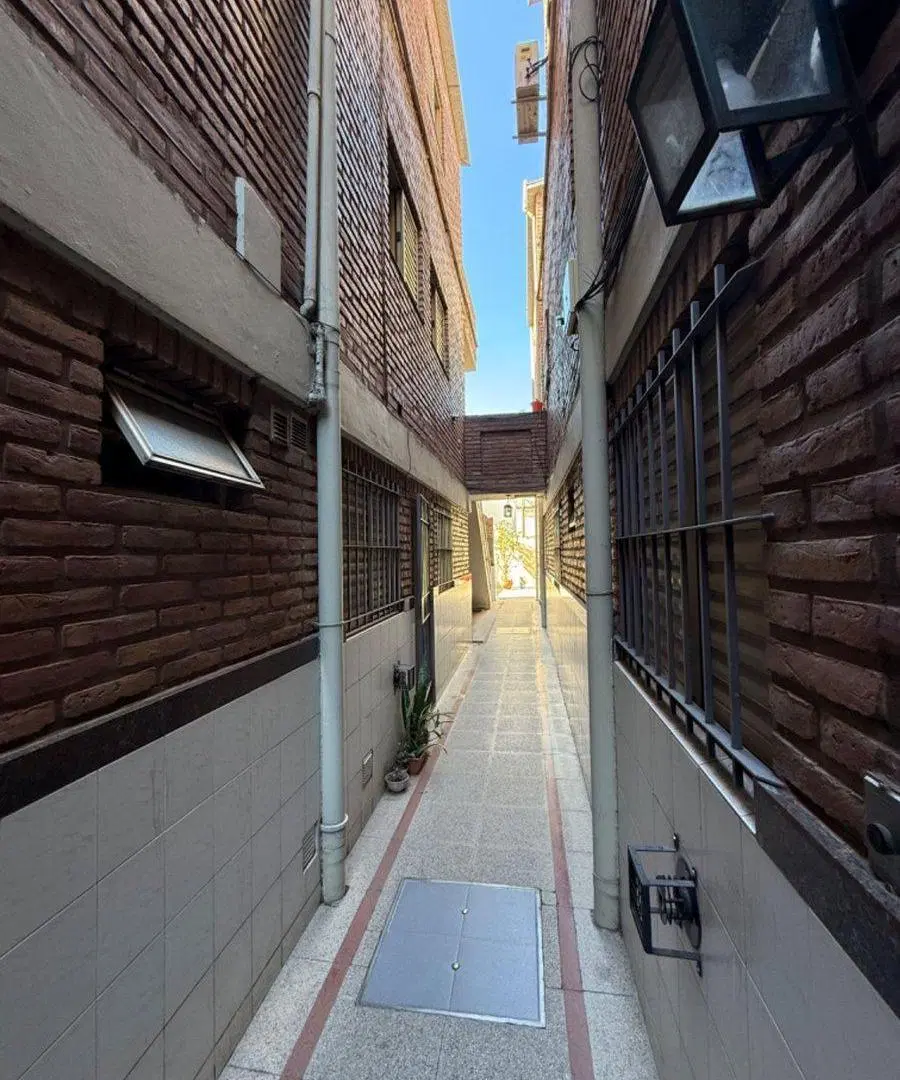 REMAX VENDE DEPARTAMENTO DUPLEX 2D EN 25 MAYO 3346 3