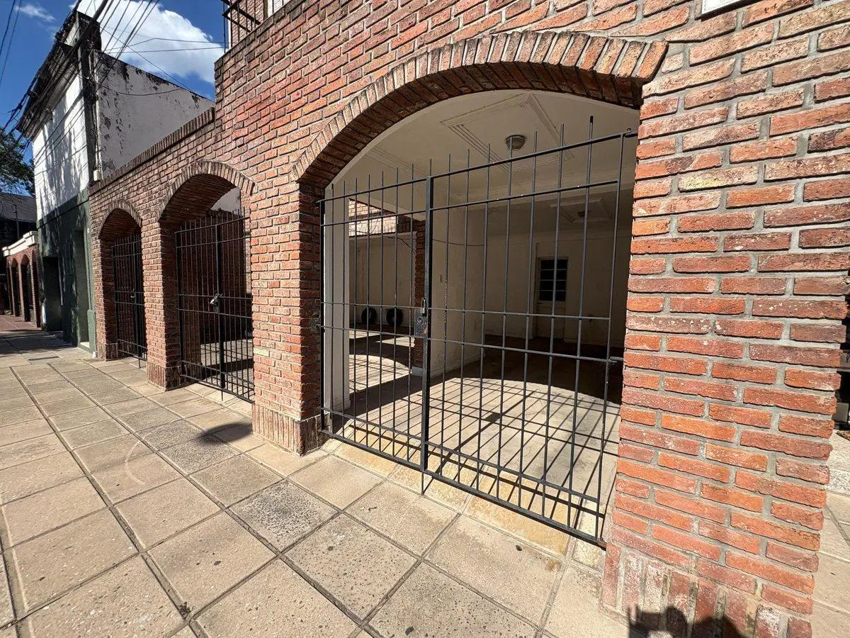 SE VENDE COMPLEJO DE DPTOS CON COCHERAS 5