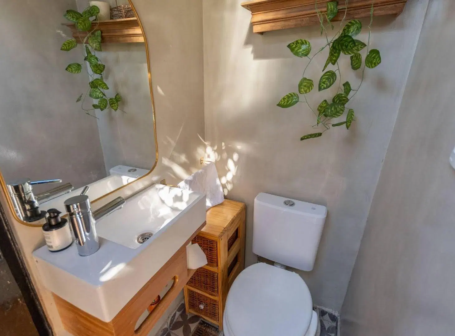 VENTA HERMOSA CASA PLENO GUADALUPE, PATIO Y PILETA 3