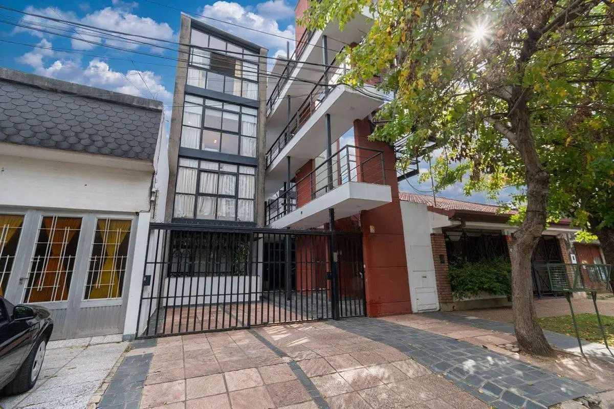 DEPARTAMENTO EN BARRIO CANDIOTI 2