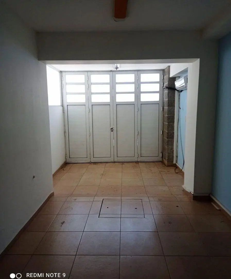 ALQUILER Oficina en Barrio Sur apta Profesionales 4
