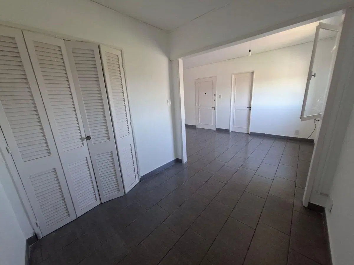 Dpto renovado amplias dimensiones 2 Dorm. 2