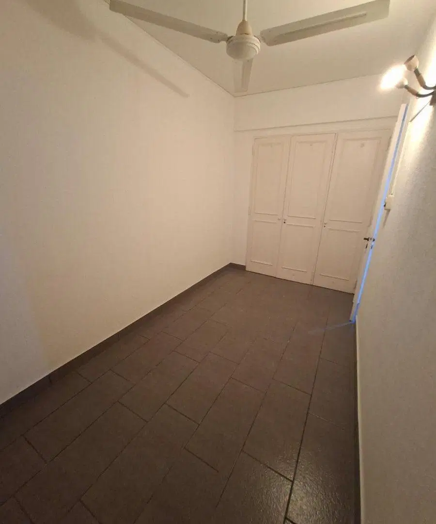 Dpto renovado amplias dimensiones 2 Dorm. 4