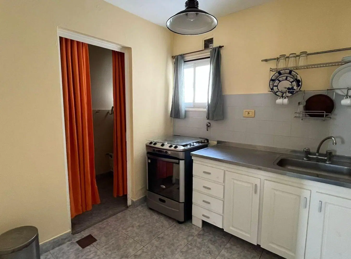SE ALQUILA DPTO 1 DORMITORIO SOBRE CALLE RIVADAVIA 5