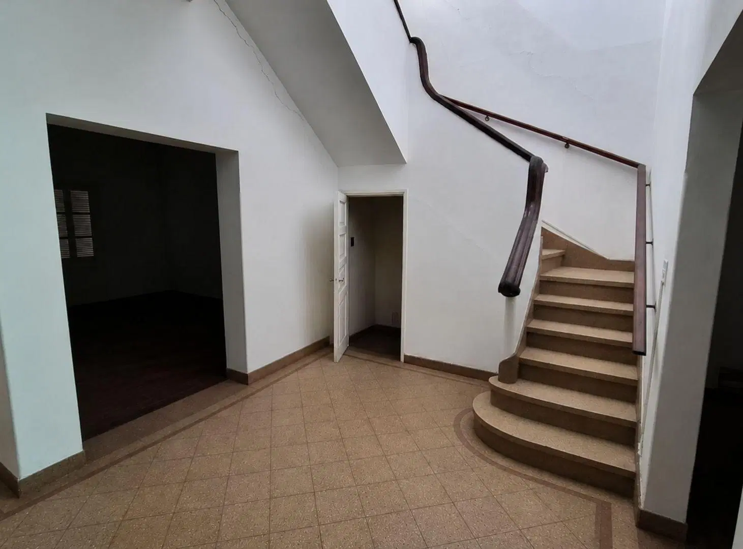 Alquiler Casa con cochera en Zona Casco Històrico 4