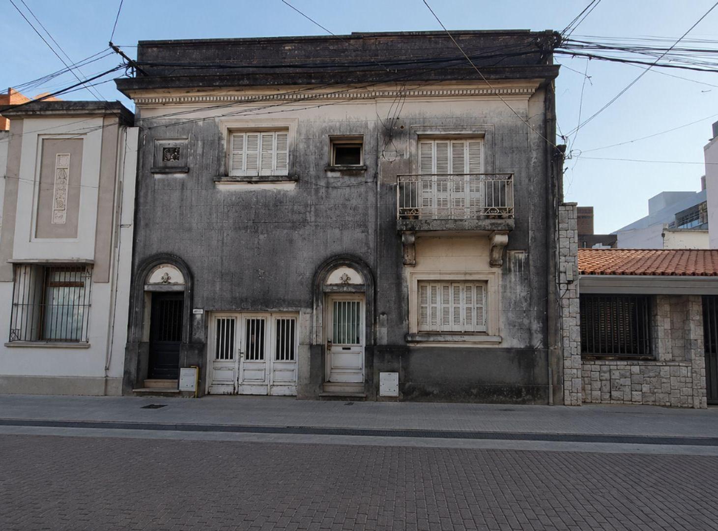 Alquiler Casa con cochera en Zona Casco Històrico
