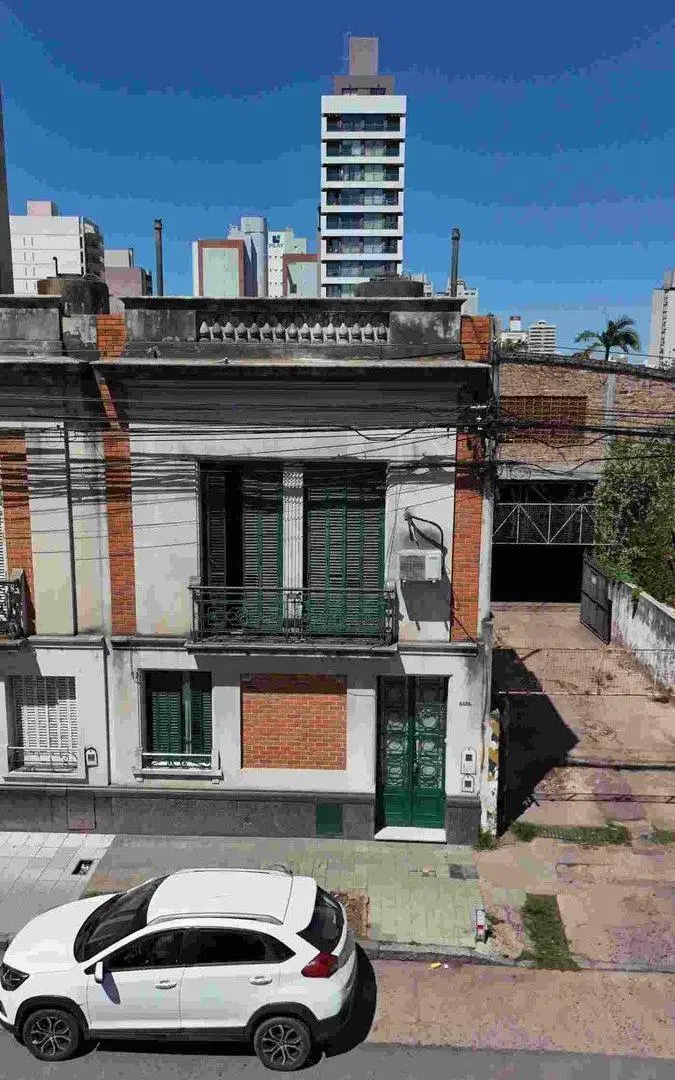 VENTA CASA DE 3 DORMITORIOS EN CONSTITUYENTES 3