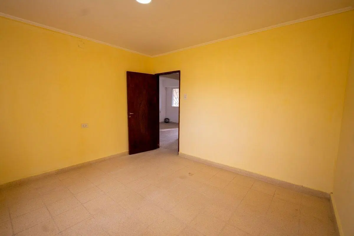 VENTA CASA 2 DORMITORIOS, COCHERA PASANTE Y PATIO 4