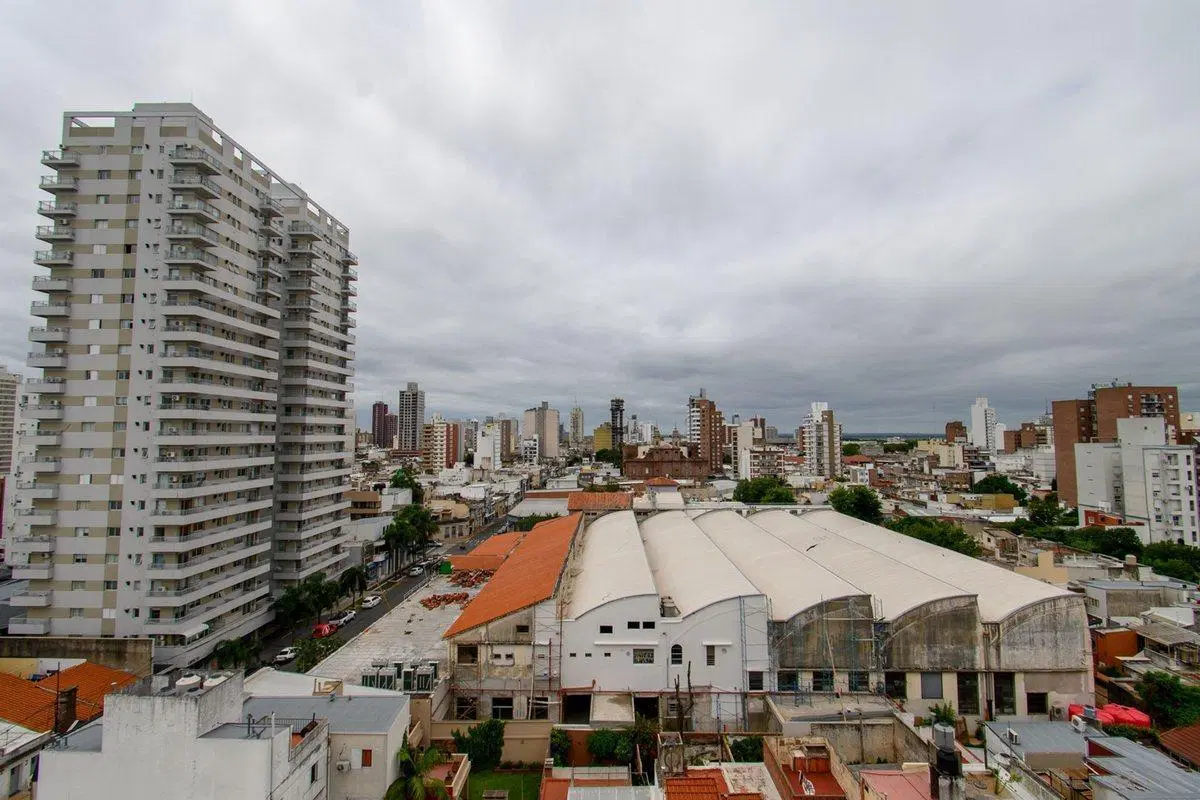 VENTA - PISO DE 3 DORMITORIOS CON COCHERA 5