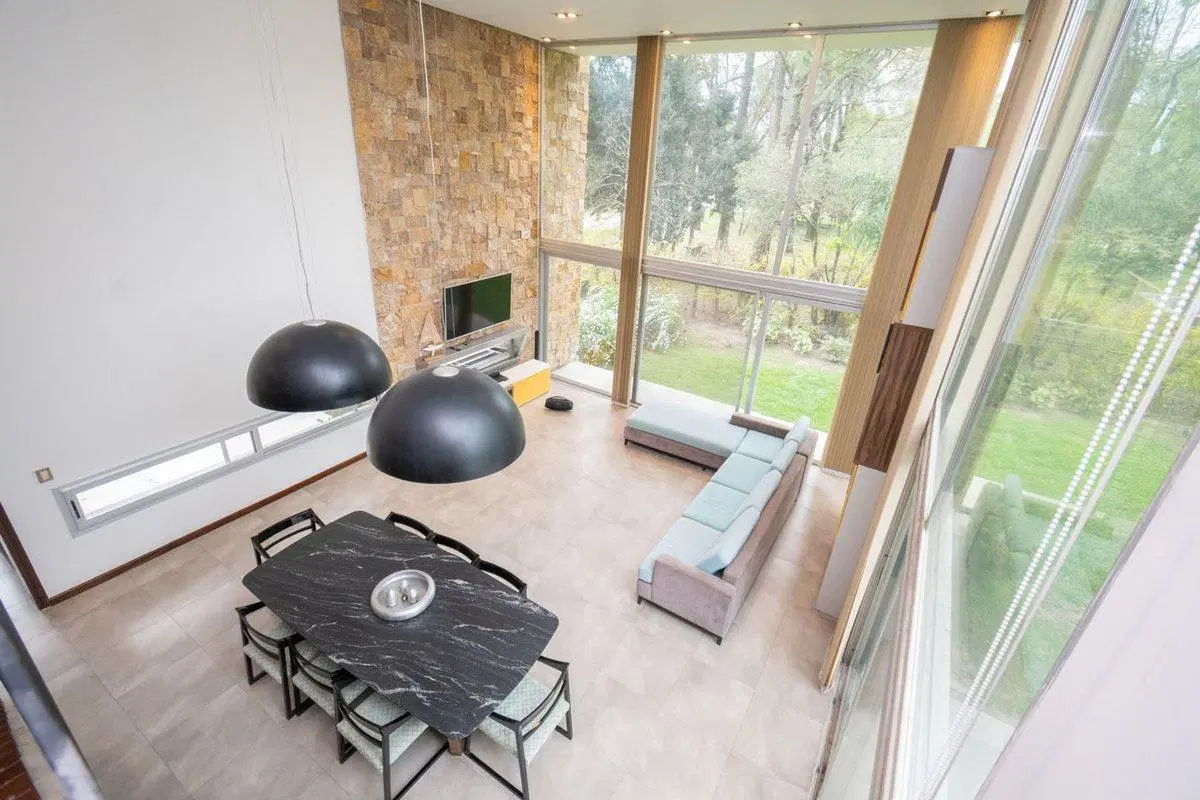 REMAX VENDE CASA IMPONENTE EN COUNTRY LOS MOLINOS 5