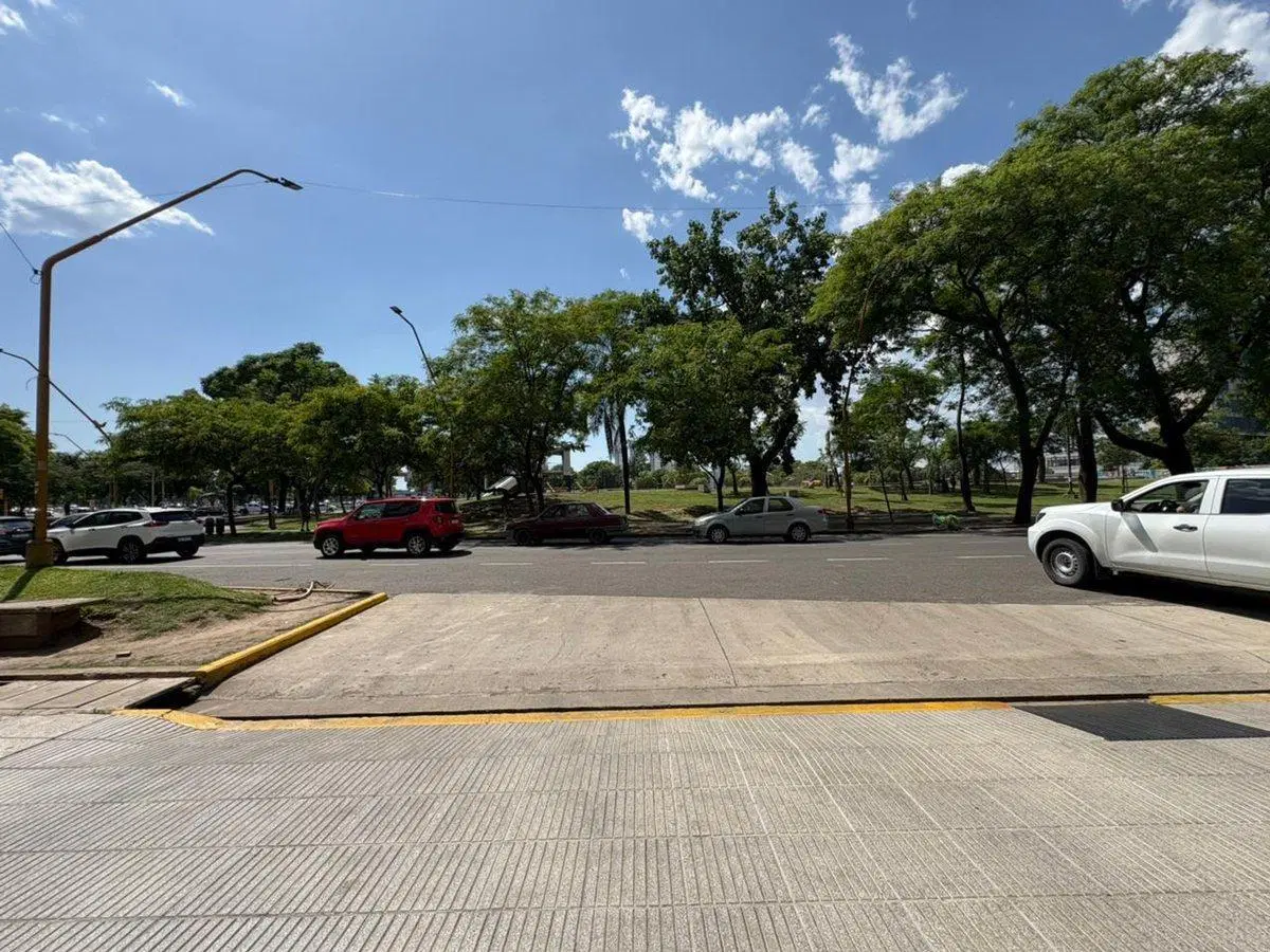 VENTA COCHERA PLENO CENTRO 3