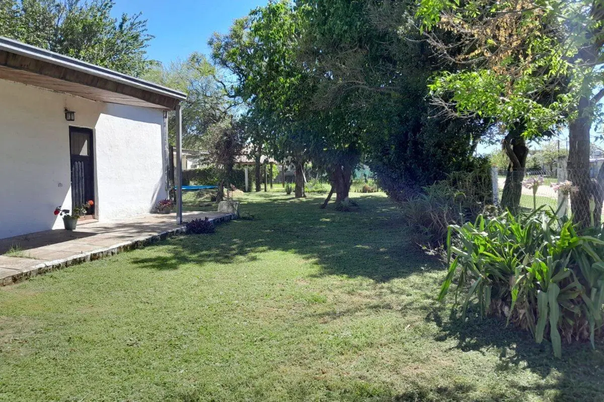 Casa  con pileta en Los Zapallos a pasos del Rio 4