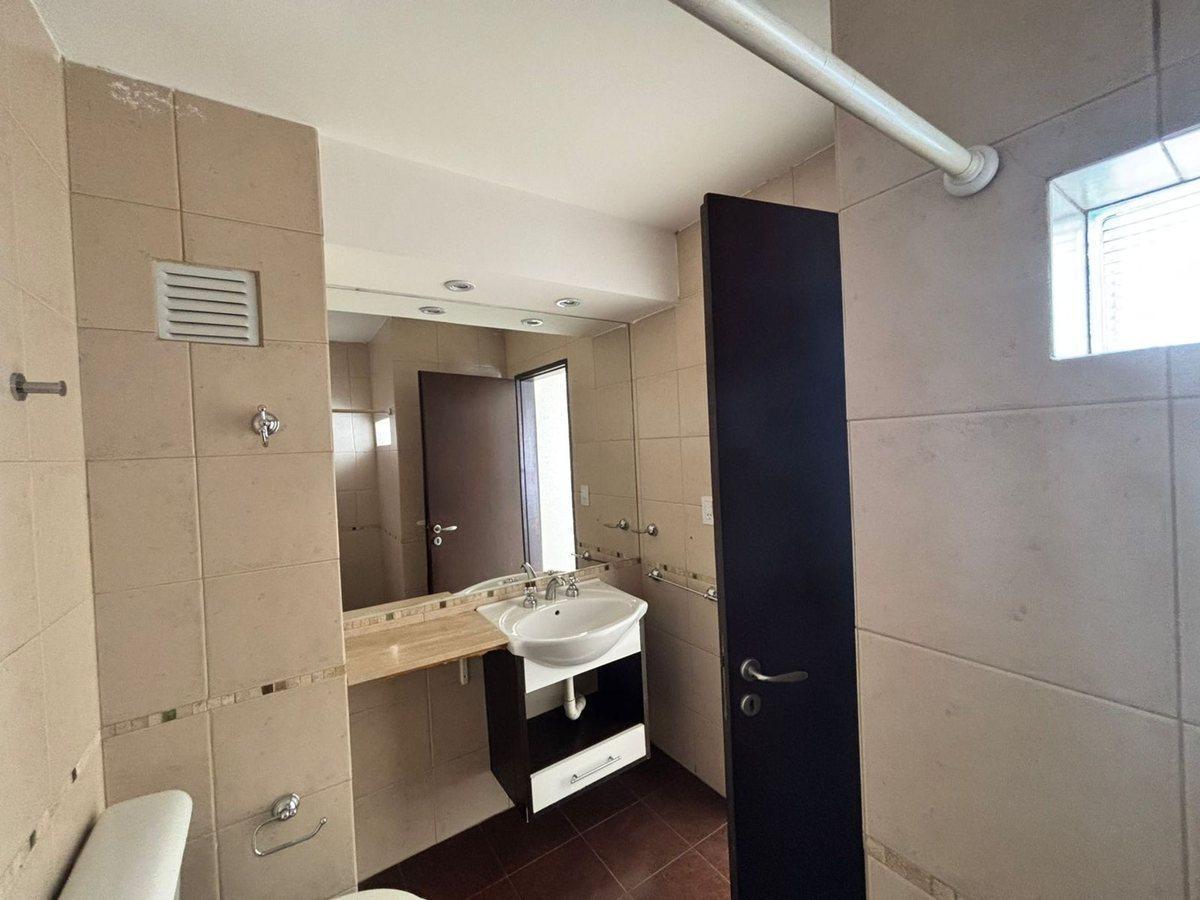 Foto de Depto de 2 dorm + balcón con asador en Candioti, imagen 4