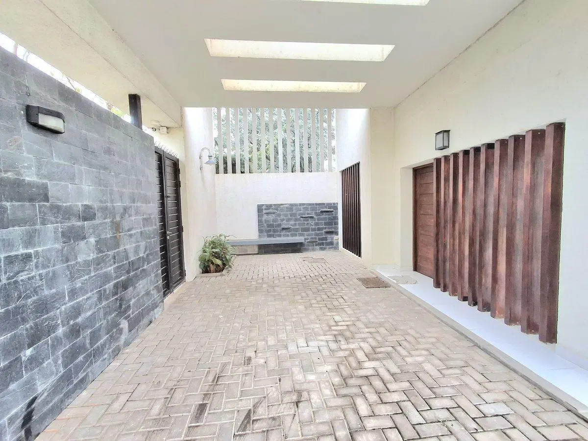 HERMOSA CASA EN FINCAS DEL RINCON 2